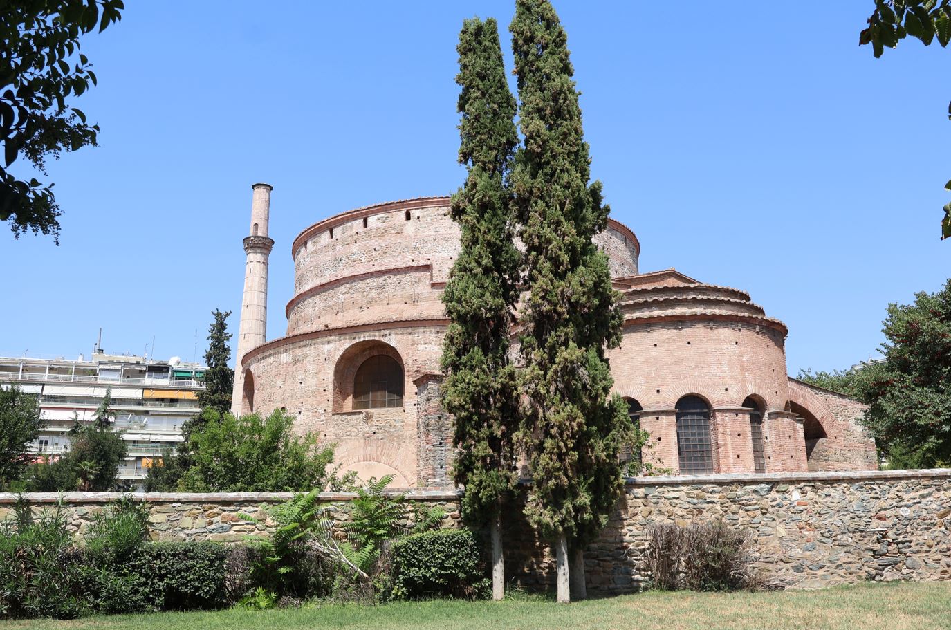 H Ροτόντα από τα ανατολικά στη Θεσσαλονίκη